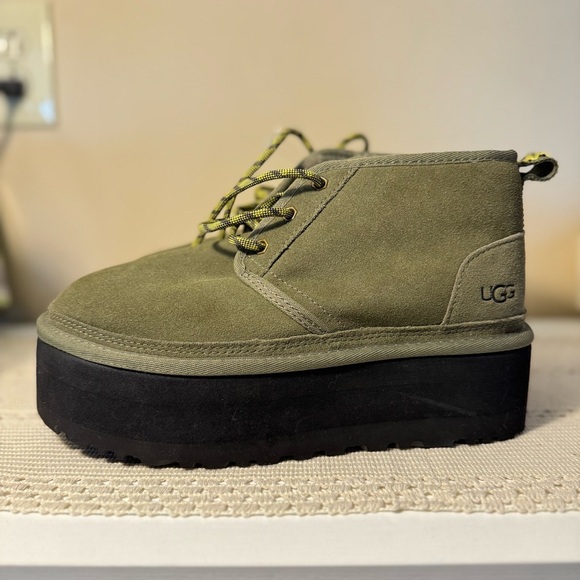 Ugg, Neumel Heritage Platform, 1130604, Green & Black Size 8 - Picture 2 of 12